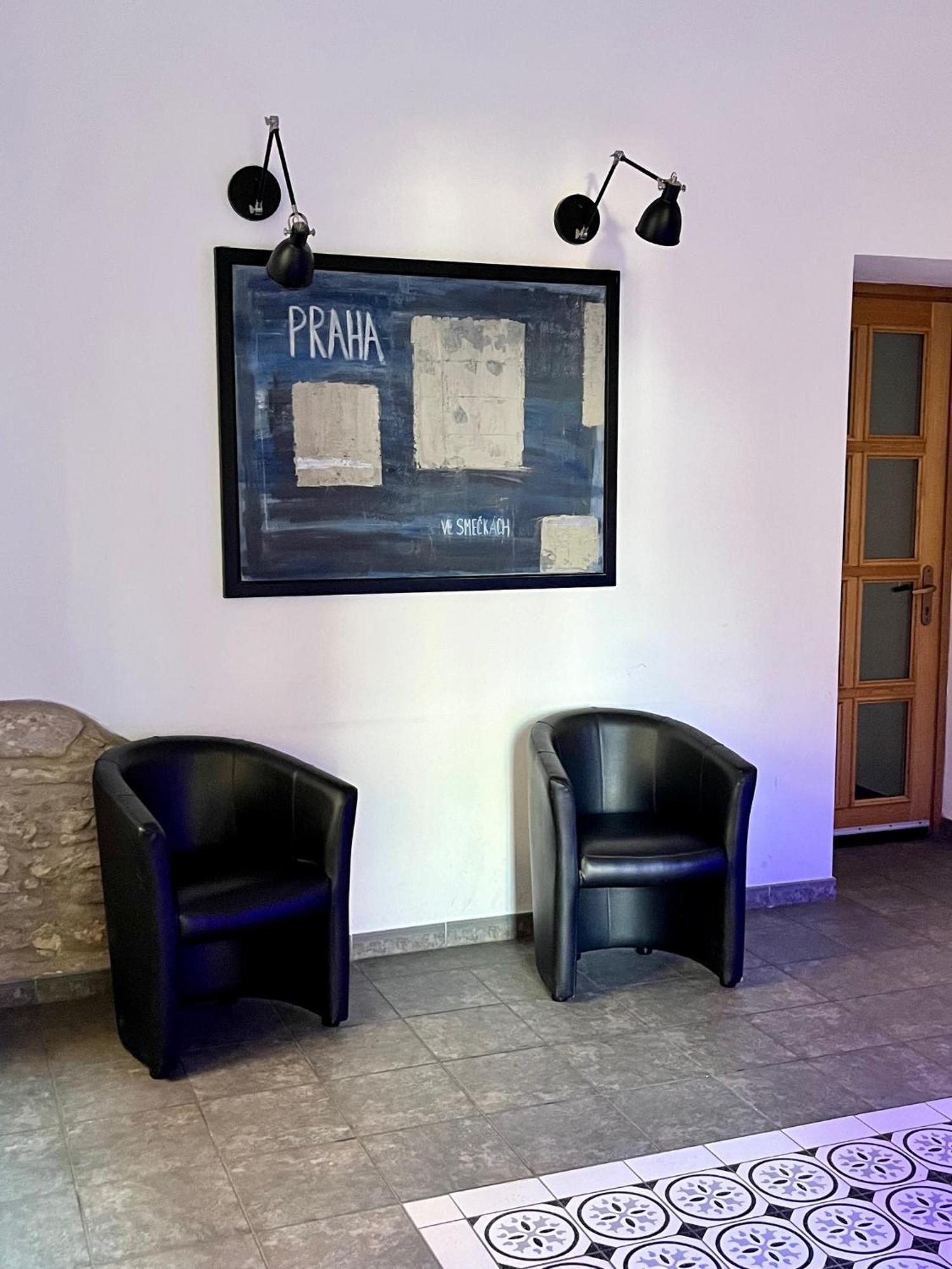 New City Centre Garden Apartment - Central Location Прага Екстериор снимка